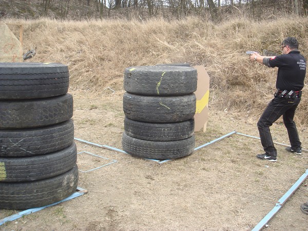 1. kolo KN ligy v praktickej stre�be